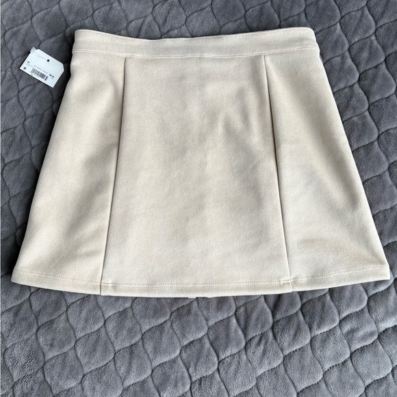 NWT ALTAR'D STATE MINI SKIRT - SIZE XS. - Picture 5 of 12